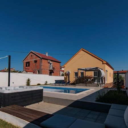 Villa Family And Friends Private Heated Pool With Jacuzzi Zadar Eksteriør bilde