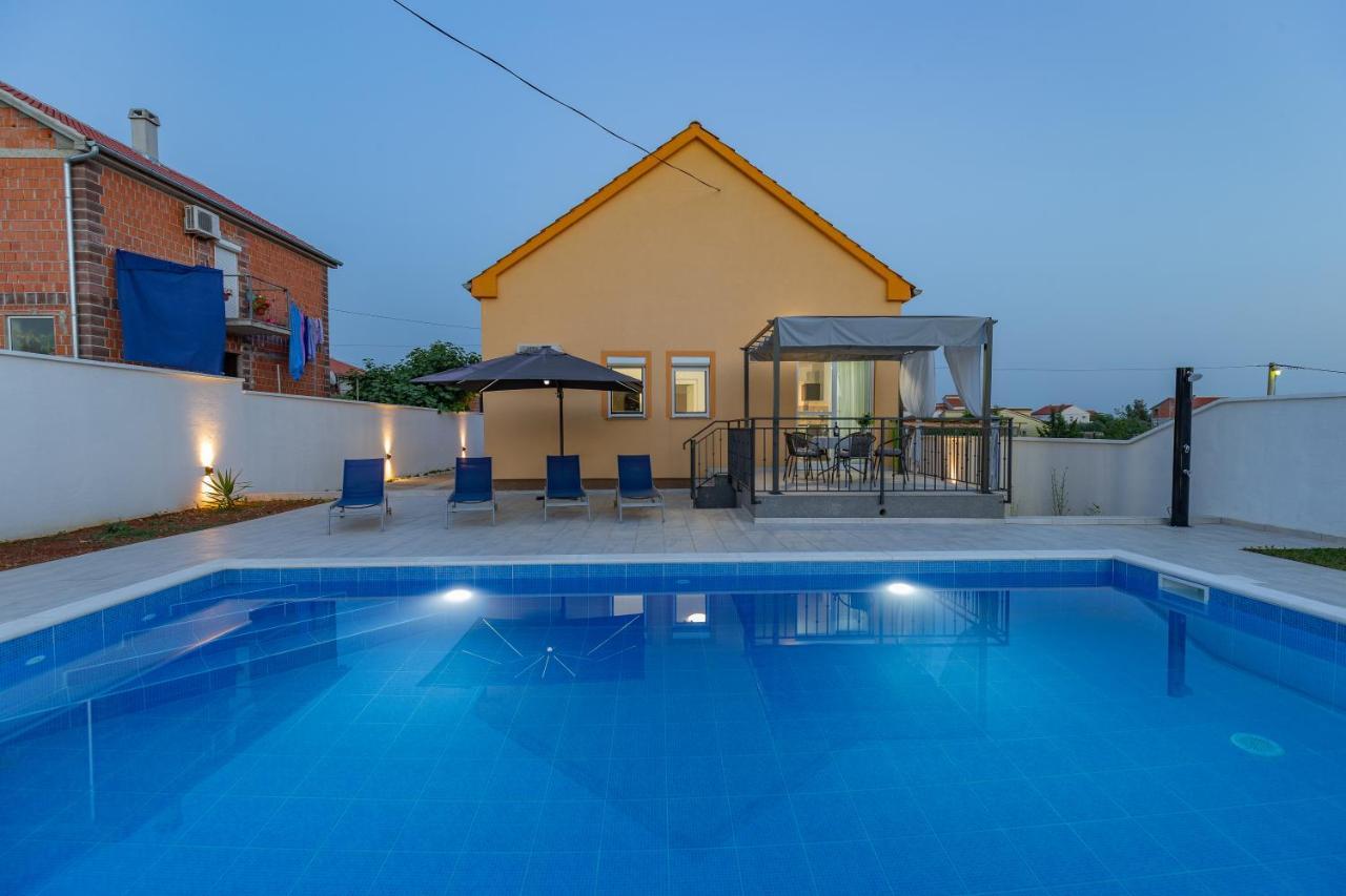Villa Family And Friends Private Heated Pool With Jacuzzi Zadar Eksteriør bilde