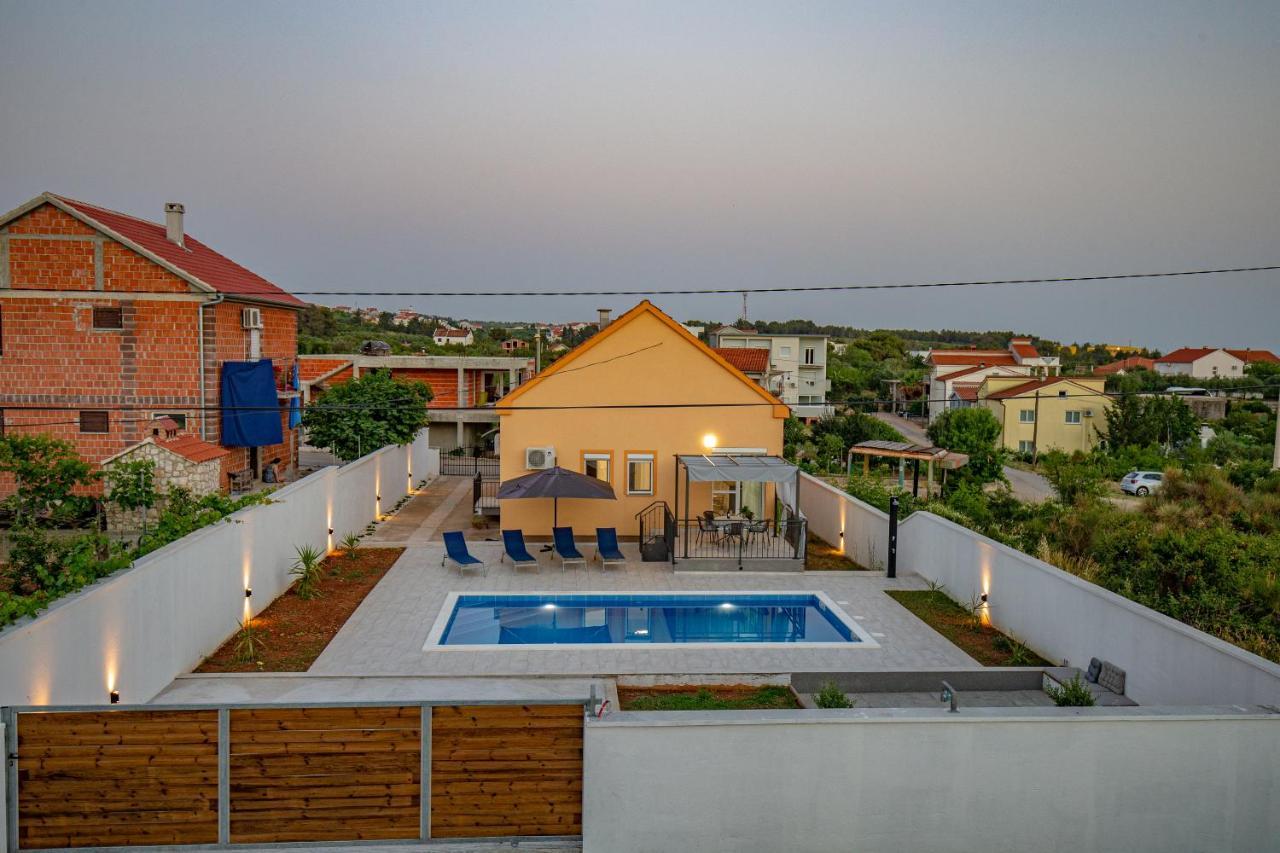 Villa Family And Friends Private Heated Pool With Jacuzzi Zadar Eksteriør bilde