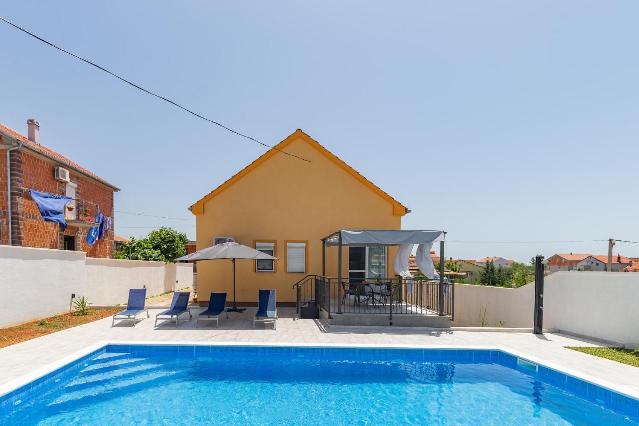 Villa Family And Friends Private Heated Pool With Jacuzzi Zadar Eksteriør bilde