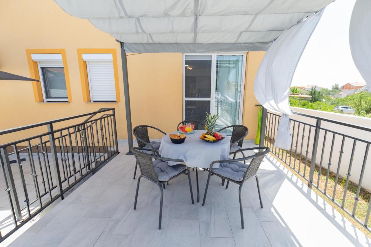 Villa Family And Friends Private Heated Pool With Jacuzzi Zadar Eksteriør bilde