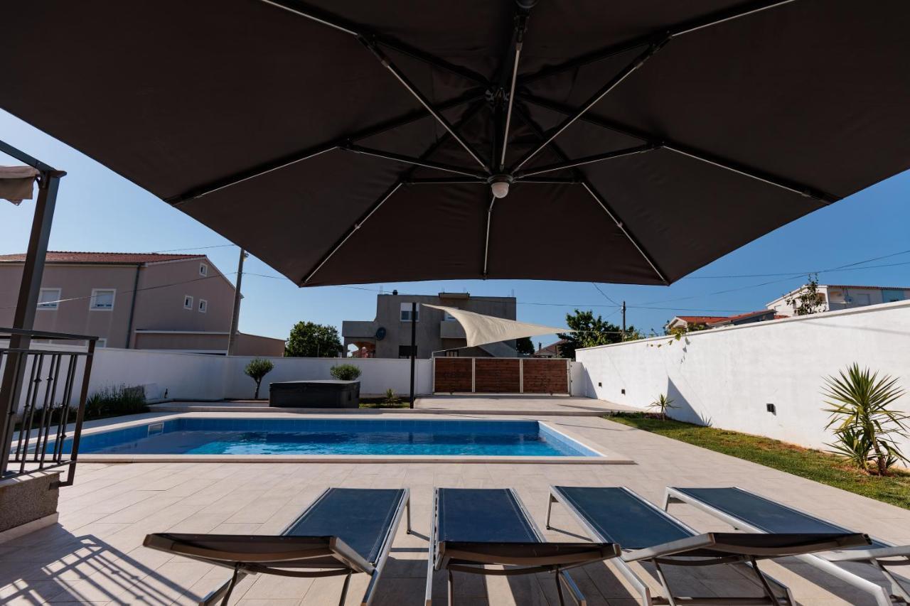 Villa Family And Friends Private Heated Pool With Jacuzzi Zadar Eksteriør bilde
